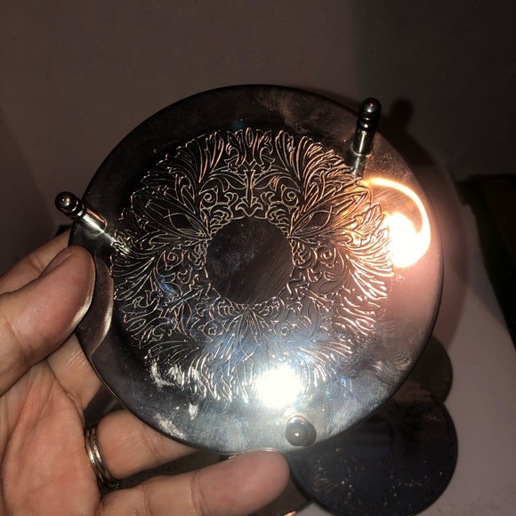 Elegant Silver Coaster Set - Picture 4 of 9